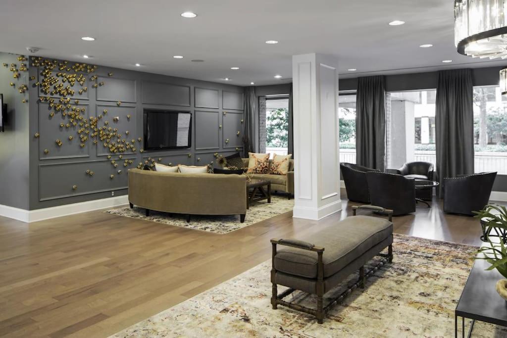 Charming Apartment At Crystal City With Amazing Amenities Arlington Exterior photo